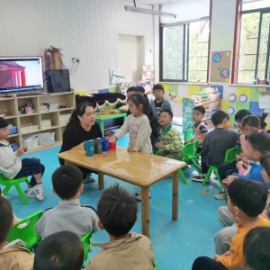 垃圾分类进校园，童心同行助亚运